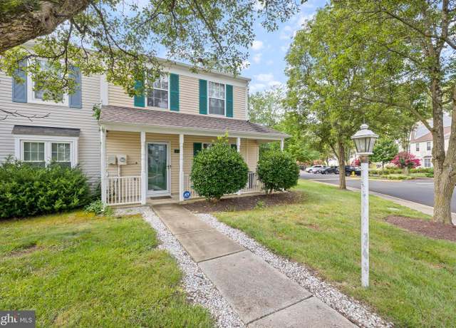 Property at 5771 Springfish Pl, Waldorf, MD 20603, 3 beds, 1.5 baths