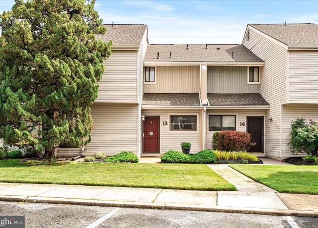 Property at 13 Tulip Ct, Mount Laurel, NJ 08054, 2 beds, 2.5 baths