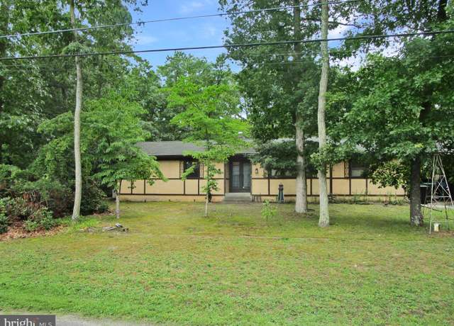 Property at 117 Maple Ave, Waterford Works, NJ 08089, 3 beds, 1.5 baths