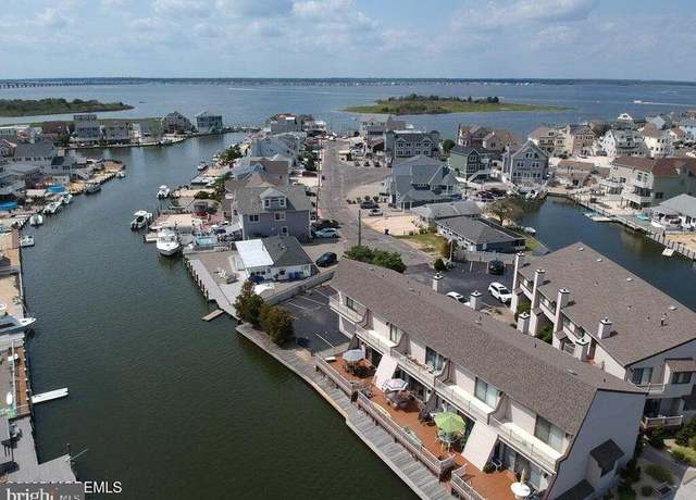 Property at 2 Sixth Ter, Seaside Heights, NJ 08751, 3 beds, 1.5 baths
