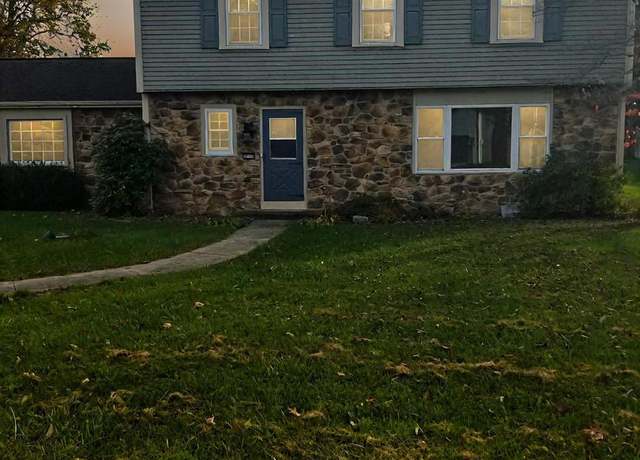 Property at 5232 Strathmore Dr, Mechanicsburg, PA 17050, 3 beds, 2.5 baths