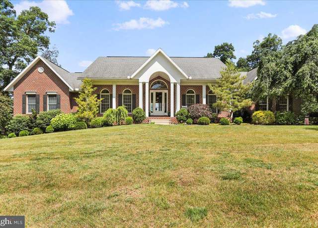 Property at 934 Samerica Dr, Chambersburg, PA 17202, 4 beds, 4 baths