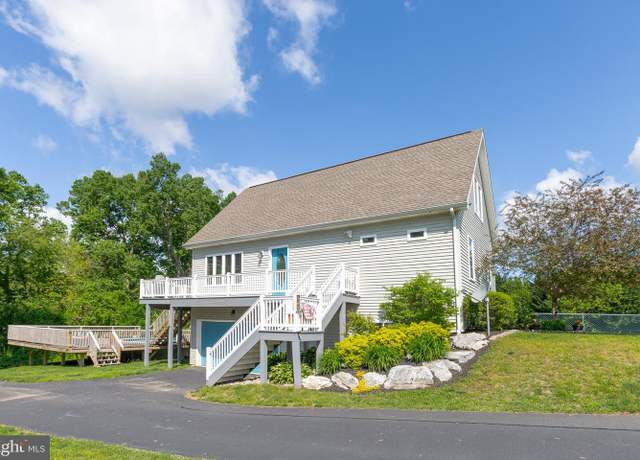 Property at 162 Overlook Dr, Bainbridge, PA 17502, 3 beds, 2 baths