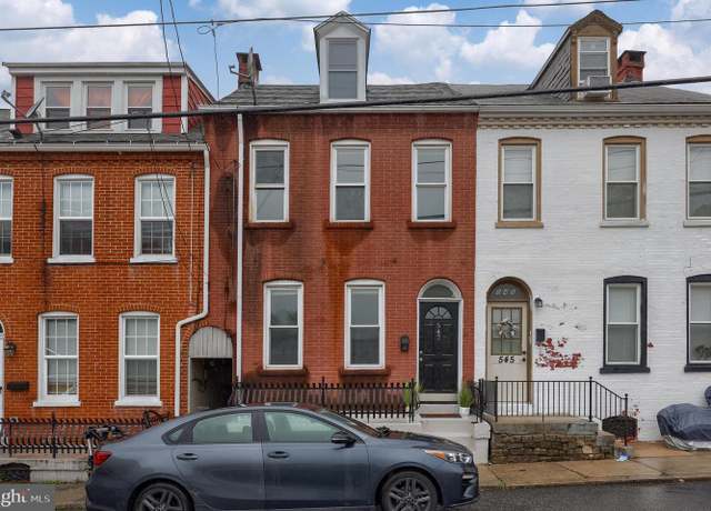 Property at 547 W Vine St, Lancaster, PA 17603, 3 beds, 1 bath
