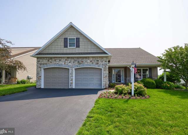 Property at 972 Cambridge Dr, Manheim, PA 17545, 4 beds, 2.5 baths