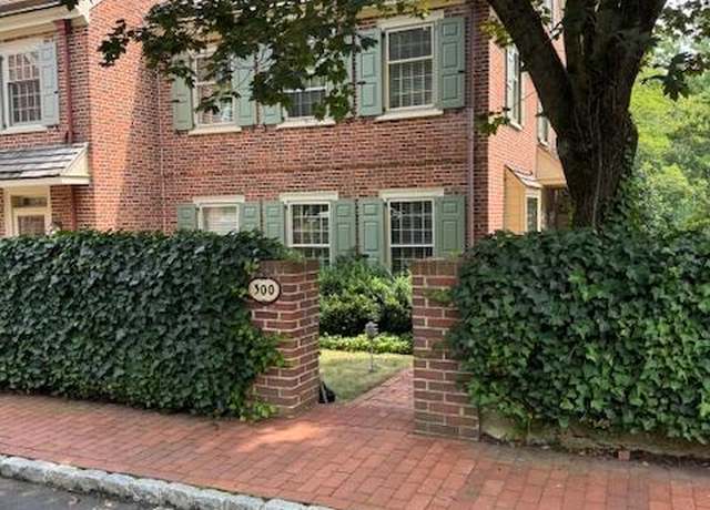 Property at 300 Willowmere Ln, Ambler, PA 19002, 3 beds, 3.5 baths