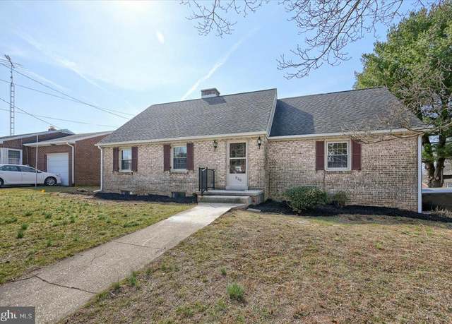Property at 220 N Stephen Pl, Hanover, PA 17331, 4 beds, 2 baths