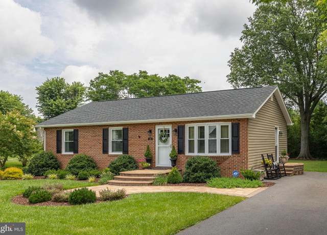 Property at 210 Wythe Ave, Stephens City, VA 22655, 3 beds, 1 bath