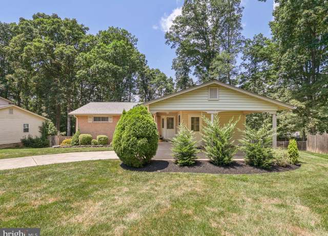 Property at 10020 Eastlake Dr, Fairfax, VA 22032, 4 beds, 2 baths