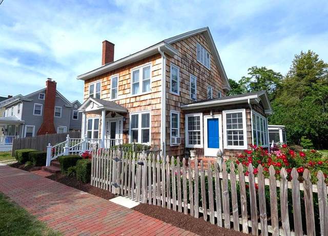 Property at 121 S Conwell St, Seaford, DE 19973, 5 beds, 2.5 baths