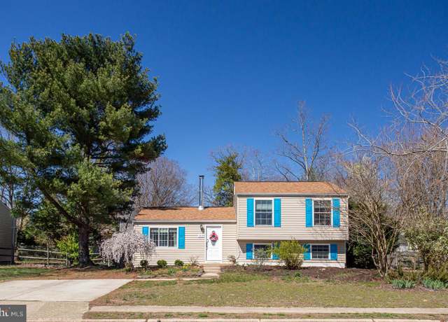 Property at 1014 Saint Pauls Dr, Waldorf, MD 20602, 3 beds, 2 baths