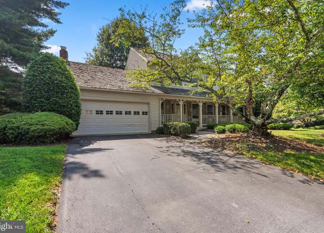 Property at 1 Freas Ct, Gaithersburg, MD 20878, 4 beds, 3.5 baths