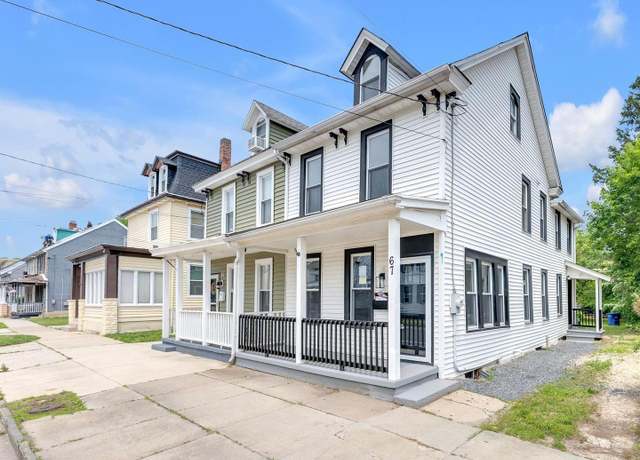 Property at 67 Pine St, Mount Holly, NJ 08060, 4 beds, 1.5 baths