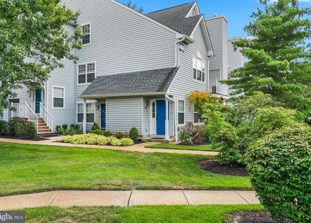 Property at 2102 Rabbit Run Rd, Marlton, NJ 08053, 3 beds, 2 baths