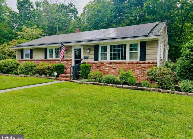 Property at 315 Lake Blvd, Lindenwold, NJ 08021, 3 beds, 2 baths