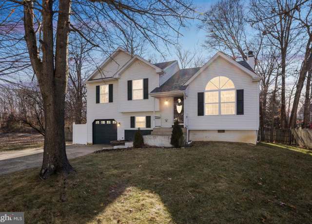 Property at 310 Copperfield Dr, Williamstown, NJ 08094, 4 beds, 2.5 baths