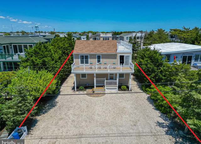 Property at 14 E 16th St, Barnegat Light, NJ 08006, 4 beds, 2 baths