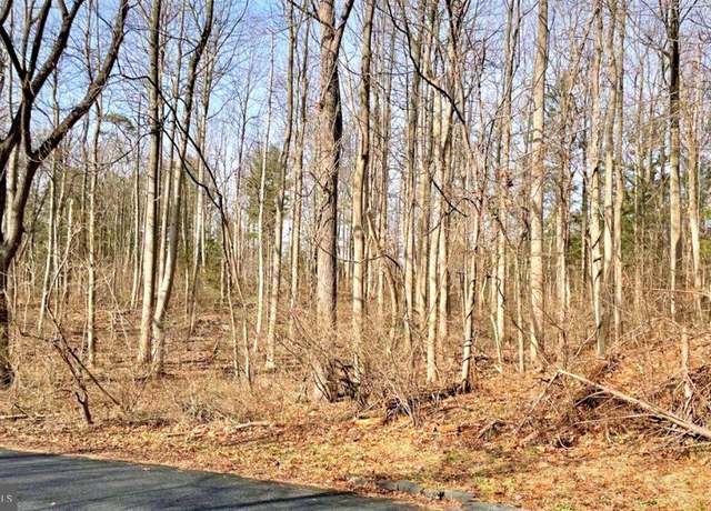 Property at 10 Hidden Pond Dr, Reading, PA 19607