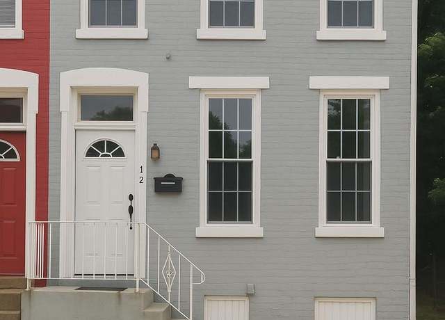Property at 12 S Lee St, York, PA 17403, 3 beds, 1 bath
