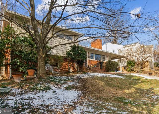 Property at 2924 S Grant St, Arlington, VA 22202, 4 beds, 2 baths