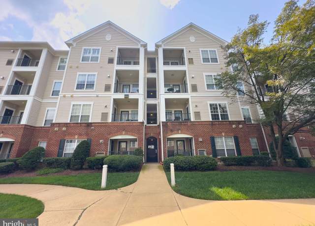 Property at 4854 Eisenhower Ave #248, Alexandria, VA 22304, 2 beds, 1 bath