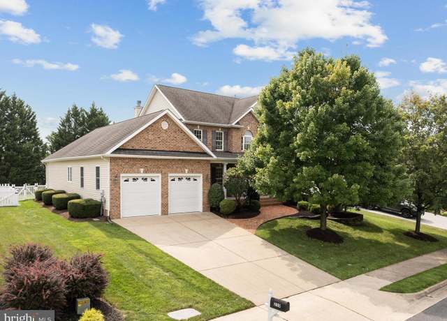 Property at 210 Darby Dr, Winchester, VA 22602, 4 beds, 3.5 baths