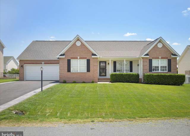 Property at 101 Carrera Ct, Inwood, WV 25428, 3 beds, 2.5 baths