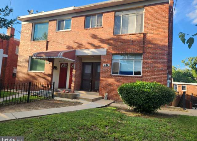 Property at 210 Webster St NE, Washington, DC 20011, 4 beds