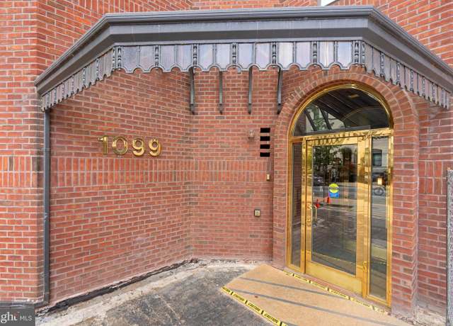 Property at 1099 22nd St NW #206, Washington, DC 20037, 1 bed, 1 bath