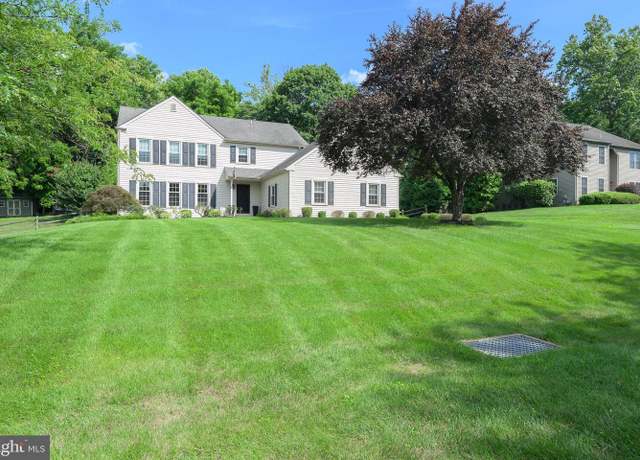 Property at 23 Farmingdale Ln, Newark, DE 19711, 4 beds, 2.5 baths