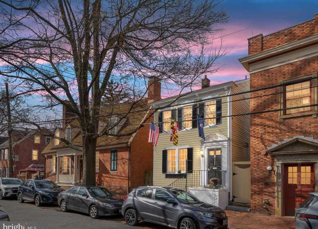 Property at 143 Market St, Annapolis, MD 21401, 2 beds, 2.5 baths