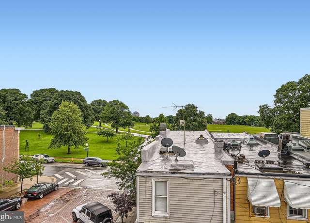 Property at 138 Potomac St S, Baltimore, MD 21224, 4 beds, 3 baths
