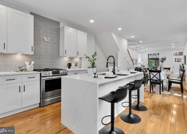 Property at 138 Potomac St S, Baltimore, MD 21224, 4 beds, 3 baths