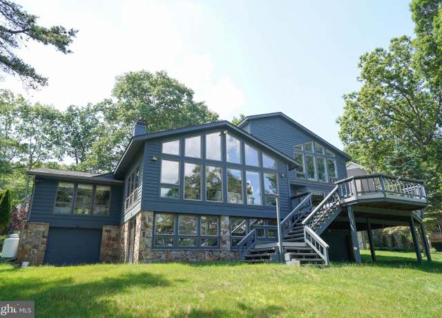 Property at 62 Duck Cove Rd, Oakland, MD 21550, 4 beds, 4 baths