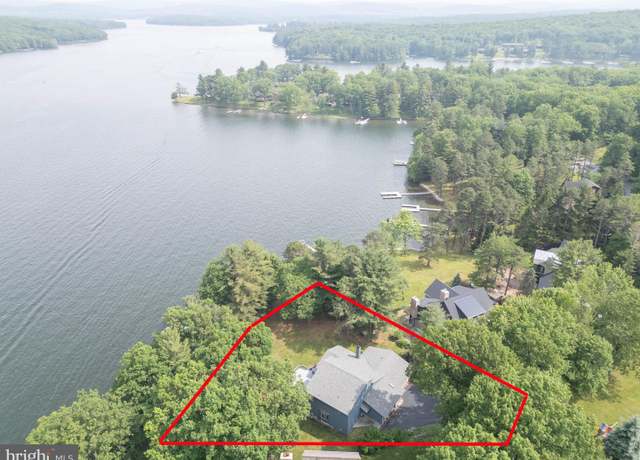 Property at 62 Duck Cove Rd, Oakland, MD 21550, 4 beds, 4 baths