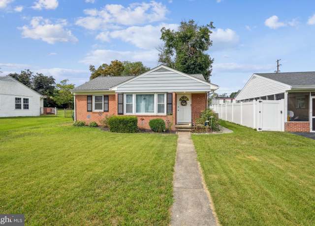 Property at 110 Harvard Rd, Hagerstown, MD 21742, 3 beds, 2 baths