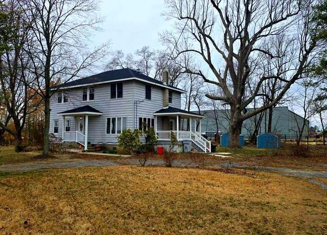Property at 1632 W Garden Rd, Vineland, NJ 08360, 4 beds, 2.5 baths