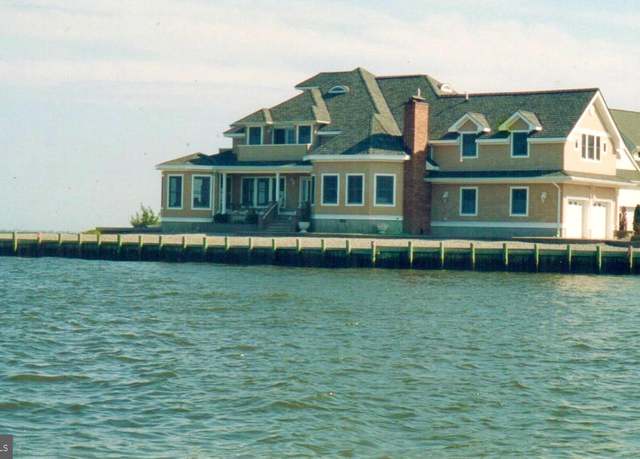 Property at 877 Sunrise Blvd, Forked River, NJ 08731, 4 beds, 2.5 baths