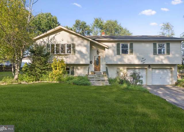 Property at 105 Canterbury Rd, Phillipsburg, NJ 08865