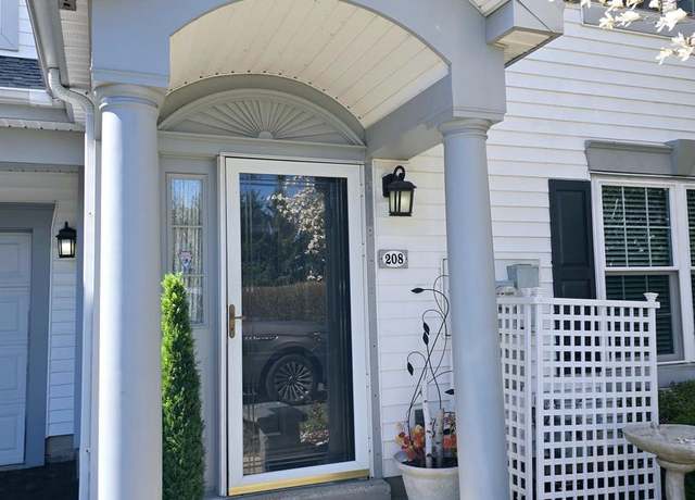 Property at 208 Red Maple, Warminster, PA 18974, 2 beds, 2.5 baths