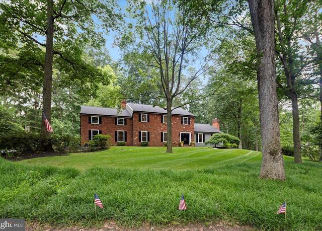 Property at 76 Turkey Ln, Furlong, PA 18925, 4 beds, 4 baths