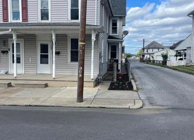 Property at 100 N Lincoln St, Palmyra, PA 17078, 3 beds, 1.5 baths