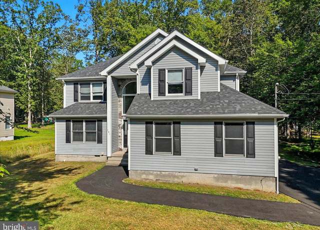 Property at 190 Sandlewood Dr, East Stroudsburg, PA 18301, 5 beds, 2.5 baths