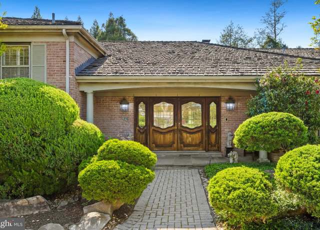 Property at 1219 Potomac School Rd, Mclean, VA 22101, 5 beds, 3.5 baths