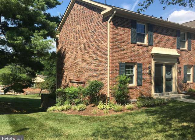 Property at 8422 Penshurst Dr #594, Springfield, VA 22152, 3 beds, 2 baths