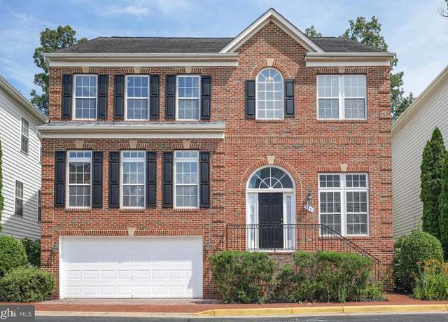 Property at 7013 Stone Inlet Dr, Fort Belvoir, VA 22060, 4 beds, 3.5 baths