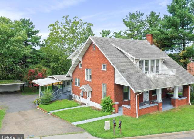 Property at 21 Port Republic Rd, Harrisonburg, VA 22801, 5 beds, 2.5 baths