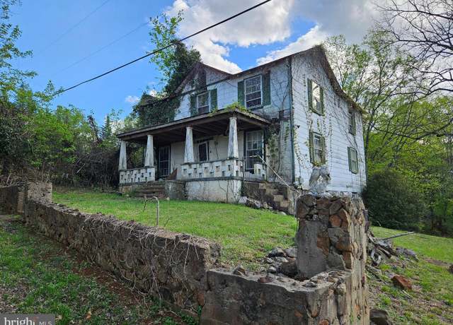 Property at 9422 Little Skyline Dr, Orange, VA 22960, 4 beds, 2 baths