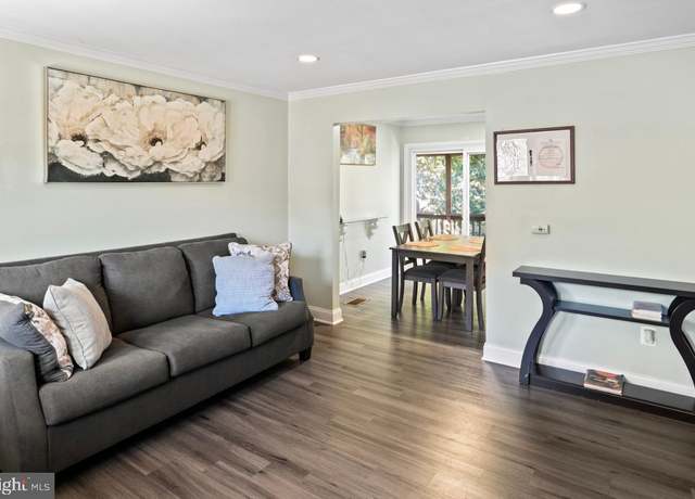 Property at 14526 Fullerton Rd, Woodbridge, VA 22193, 4 beds, 2 baths