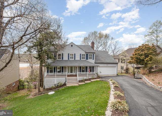 Property at 304 Destroyer Cv, Stafford, VA 22554, 4 beds, 2.5 baths